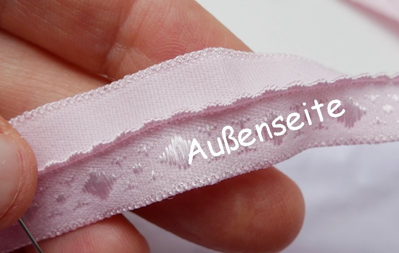 Blog-Inhaltsbild für 'Damenslips einfach selber nähen - Teil 2: Bündchen einfassen, Varianten, Tipps und Tricks'