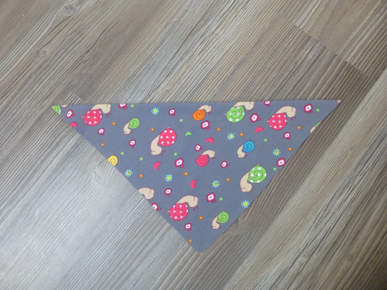 Blog-Inhaltsbild für 'Näh-Anleitung: Schönes Halstuch / Dreieckstuch'