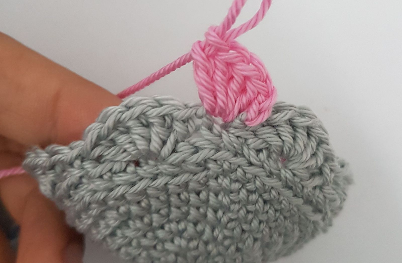Blog content image for 'Free Crochet Pattern Water Bottle'