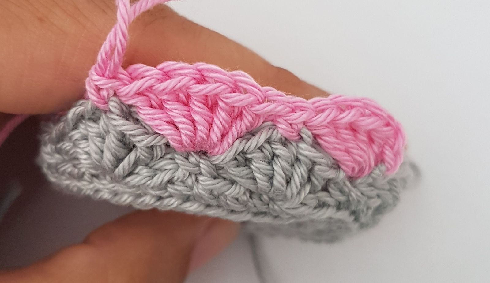 Blog content image for 'Free Crochet Pattern Water Bottle'