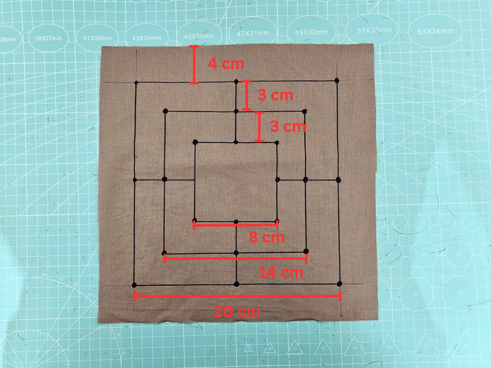 Blog content image for 'Sewing Tutorial: Fabric Travel Game – Tic Tac Toe & Nine Men’s Morris as a Roll-Up Game Board'