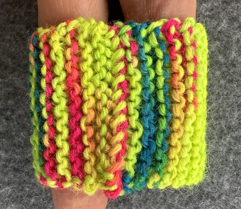 Blog-Inhaltsbild für 'Teil 2: Neue Strickmode für eure Puppen'