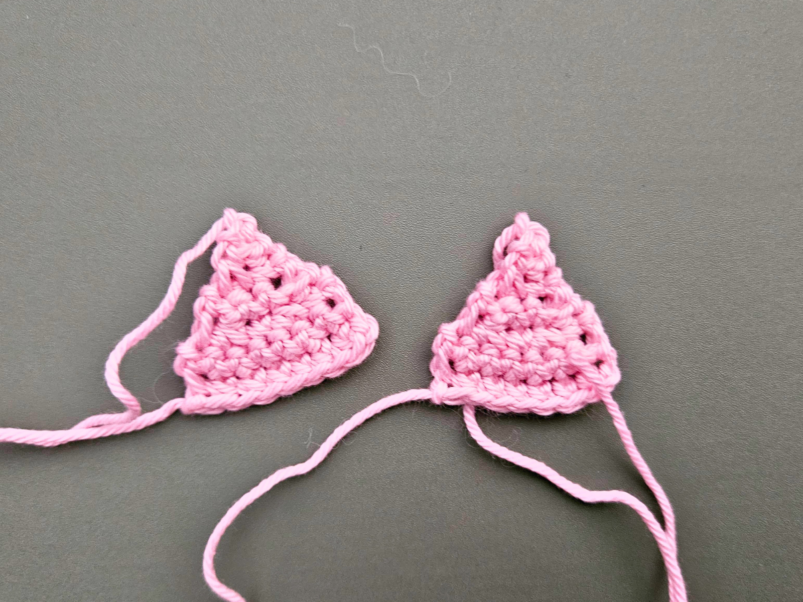 Blog-Inhaltsbild für 'Glücksschwein häkeln – süßes Amigurumi-Schwein mit Kleeblatt'