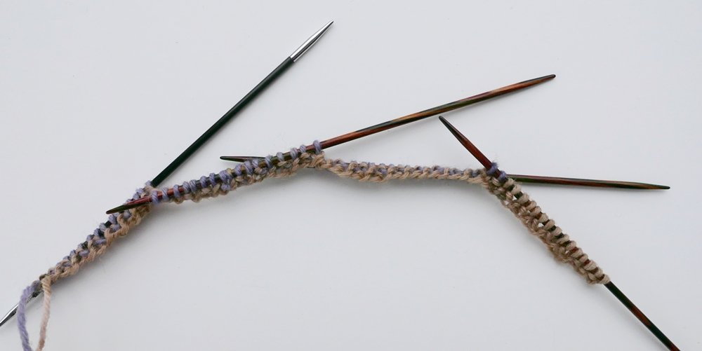 Blog-Inhaltsbild für 'Socken-Workshop Teil 1: Materialkunde, Bündchen, Schaft'