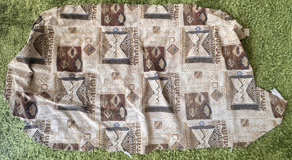 Blog-Inhaltsbild für 'DIY-Projekt: Vintage-Hocker aufhübschen'