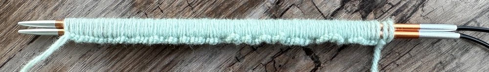 Blog-Inhaltsbild für 'Strickanleitung Babyhose in 3 Größen'