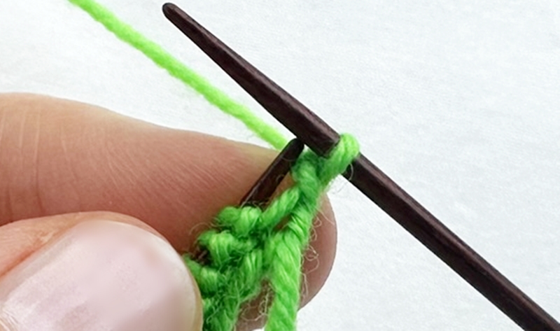 Blog-Inhaltsbild für 'Stricken mit Kindern: Kinderleichte Puppenmode für Strickanfänger'