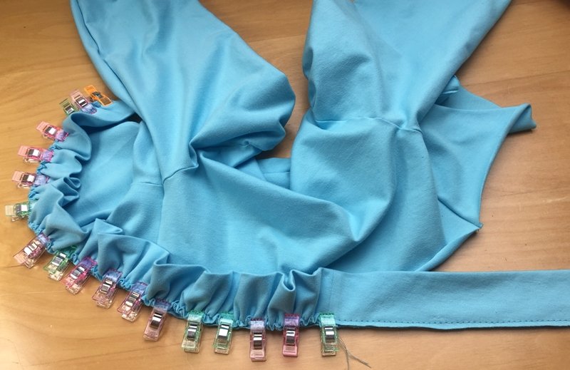 Blog-Inhaltsbild für 'Bolero nähen für Nähanfänger'