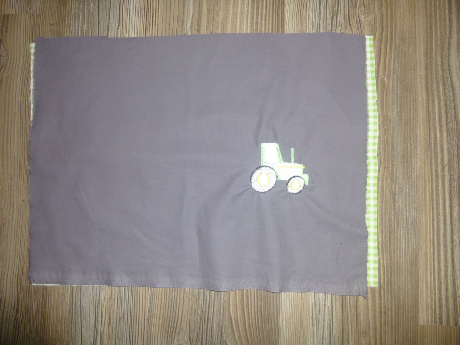 Blog-Inhaltsbild für 'Nähanleitung: Schönes Namenskissen'