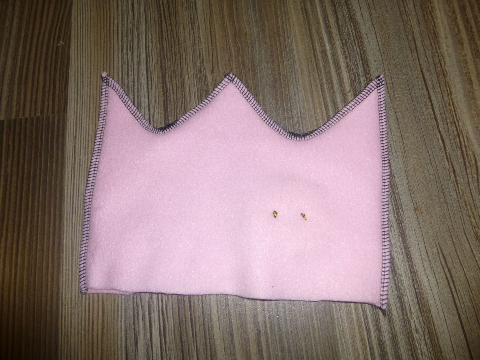 Blog-Inhaltsbild für 'Näh-Anleitung: Kronenmütze für kleine Prinzessinnen'