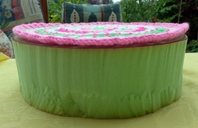 Blog-Inhaltsbild für 'Gratis Häkelanleitung: Buntes Sitzkissen für Kinder'