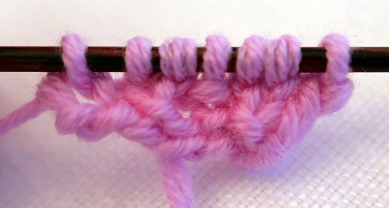 Blog-Inhaltsbild für 'Die weichste Babydecke der Welt im Mustermix - Kostenlose Strickanleitung'