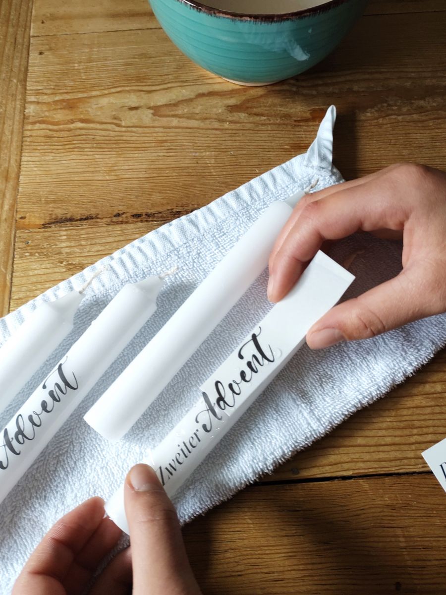 Blog-Inhaltsbild für 'Kerzentattoos aus Wasserschiebefolie Anleitung'