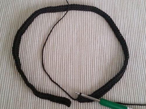 Blog-Inhaltsbild für 'Kostenlose Häkelanleitung: Feminine Slouchy-Mütze'