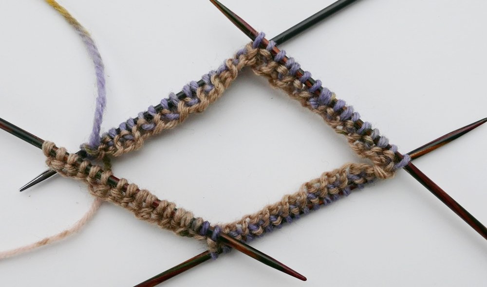 Blog-Inhaltsbild für 'Socken-Workshop Teil 1: Materialkunde, Bündchen, Schaft'