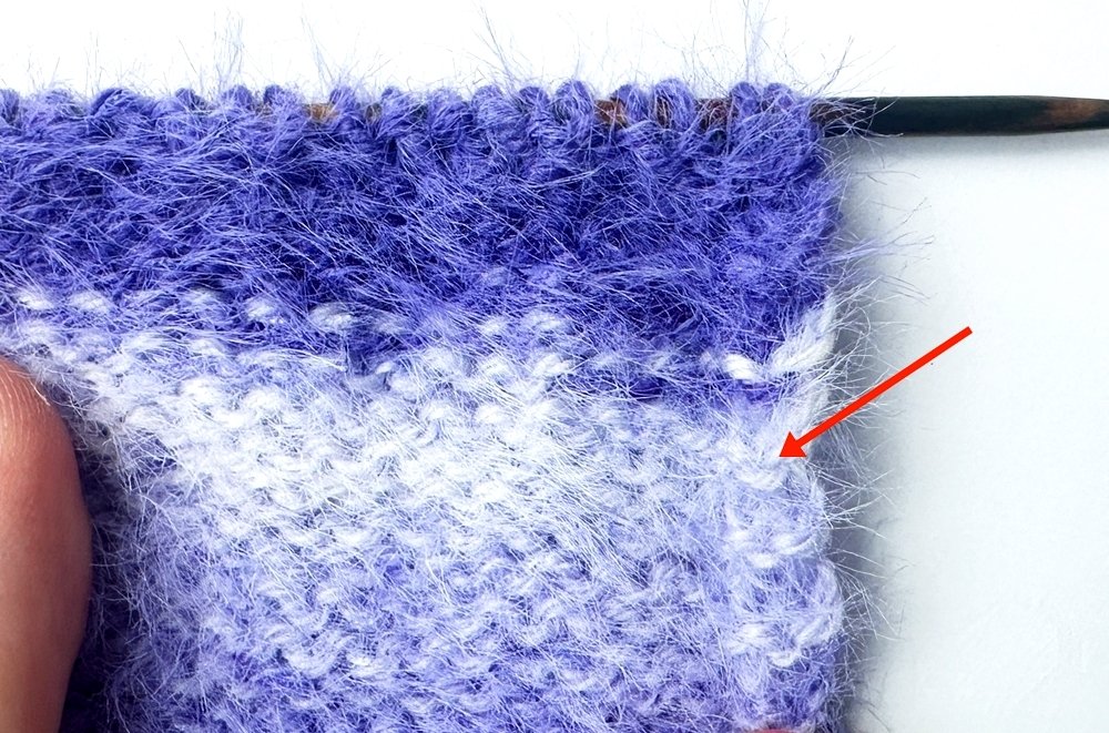 Blog-Inhaltsbild für 'Kuschelweiche Flauschsocken stricken'