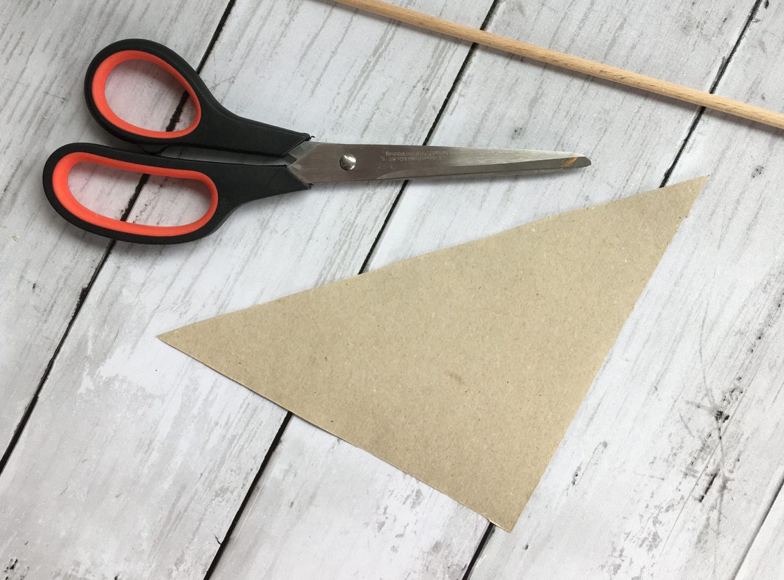 Blog-Inhaltsbild für 'Bastelanleitung für Palmblattdeko'