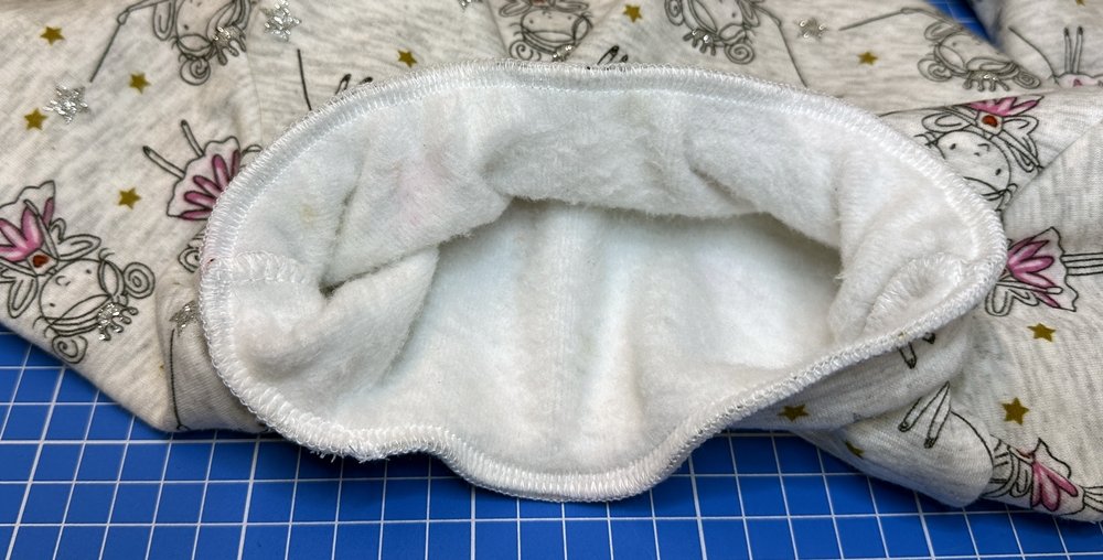 Blog-Inhaltsbild für 'Cooles Kinderkleid mit Taschen nähen'