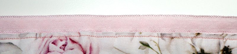 Blog-Inhaltsbild für 'Damenslips einfach selber nähen - Teil 2: Bündchen einfassen, Varianten, Tipps und Tricks'