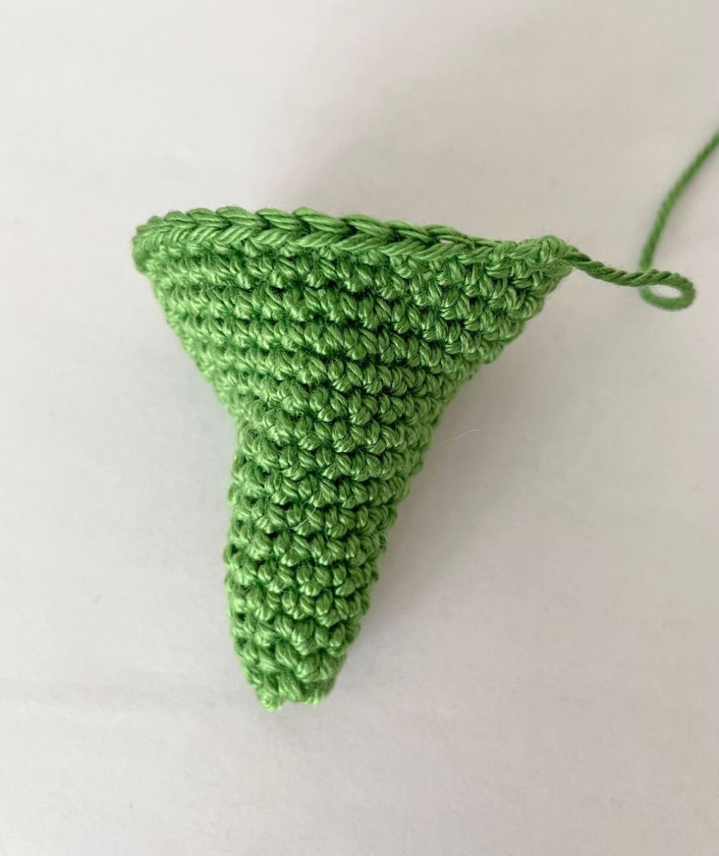 Blog-Inhaltsbild für 'Ein kleiner Dino zum Verlieben – Häkelanleitung für Anfänger und Fortgeschrittene'