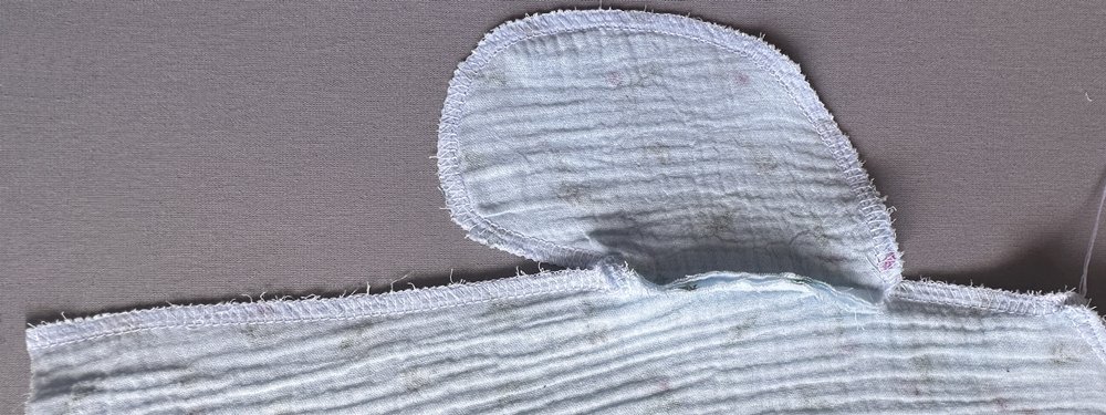 Blog-Inhaltsbild für 'Musselinkleid für Mädchen nach einem kostenlosen Schnittmuster - Top oder Flop?'
