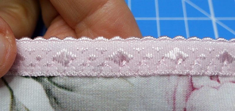 Blog-Inhaltsbild für 'Damenslips einfach selber nähen - Teil 2: Bündchen einfassen, Varianten, Tipps und Tricks'