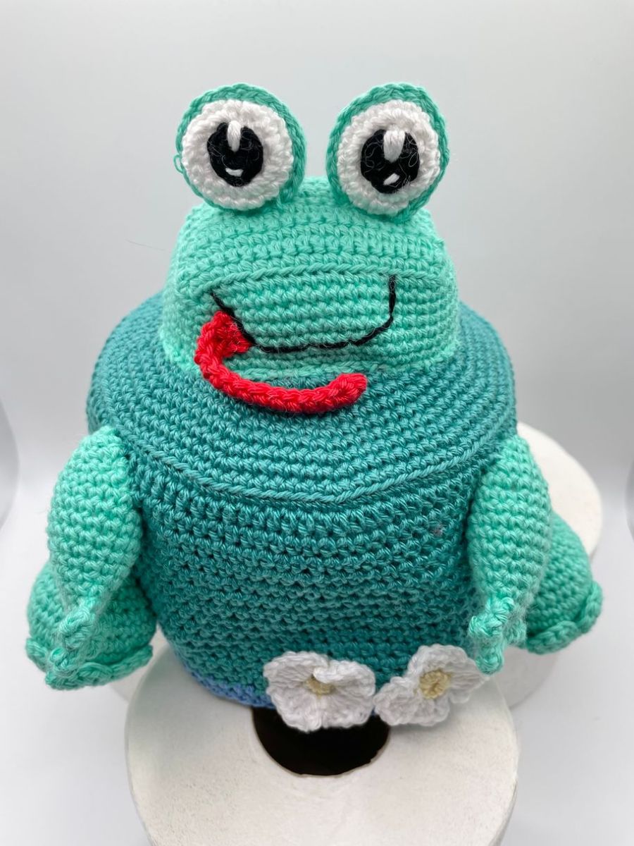 Blog-Inhaltsbild für 'Kostenlose Anleitung Frosch-Toilettenrollen-Überzieher'