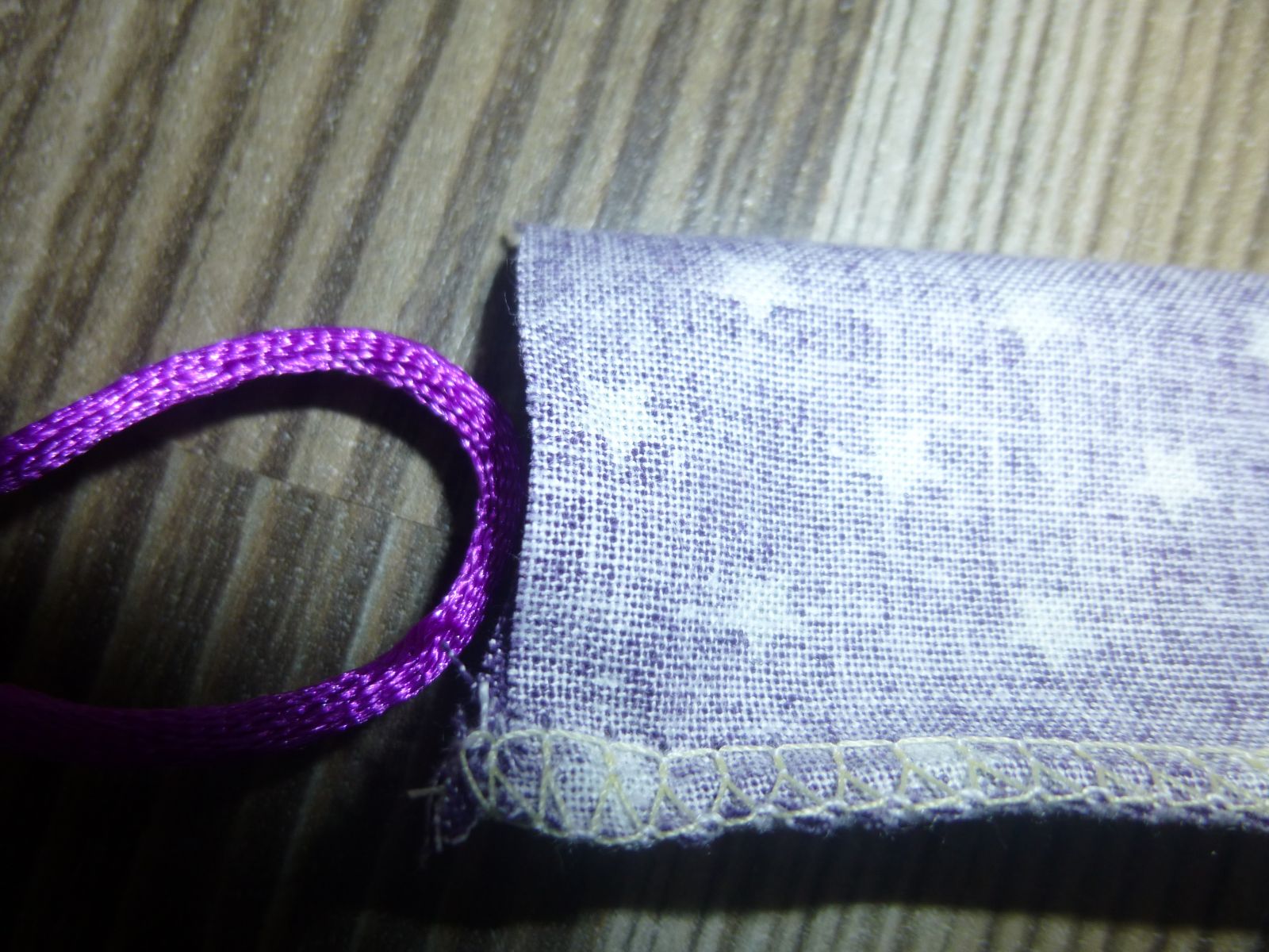 Blog-Inhaltsbild für 'Näh-Anleitung: Schnullerband'