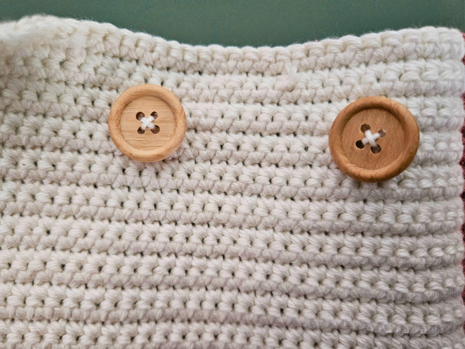 Blog content image for 'Crochet Tic-Tac-Toe Game – Free Pattern for a Small Travel Game with Storage Pouch'