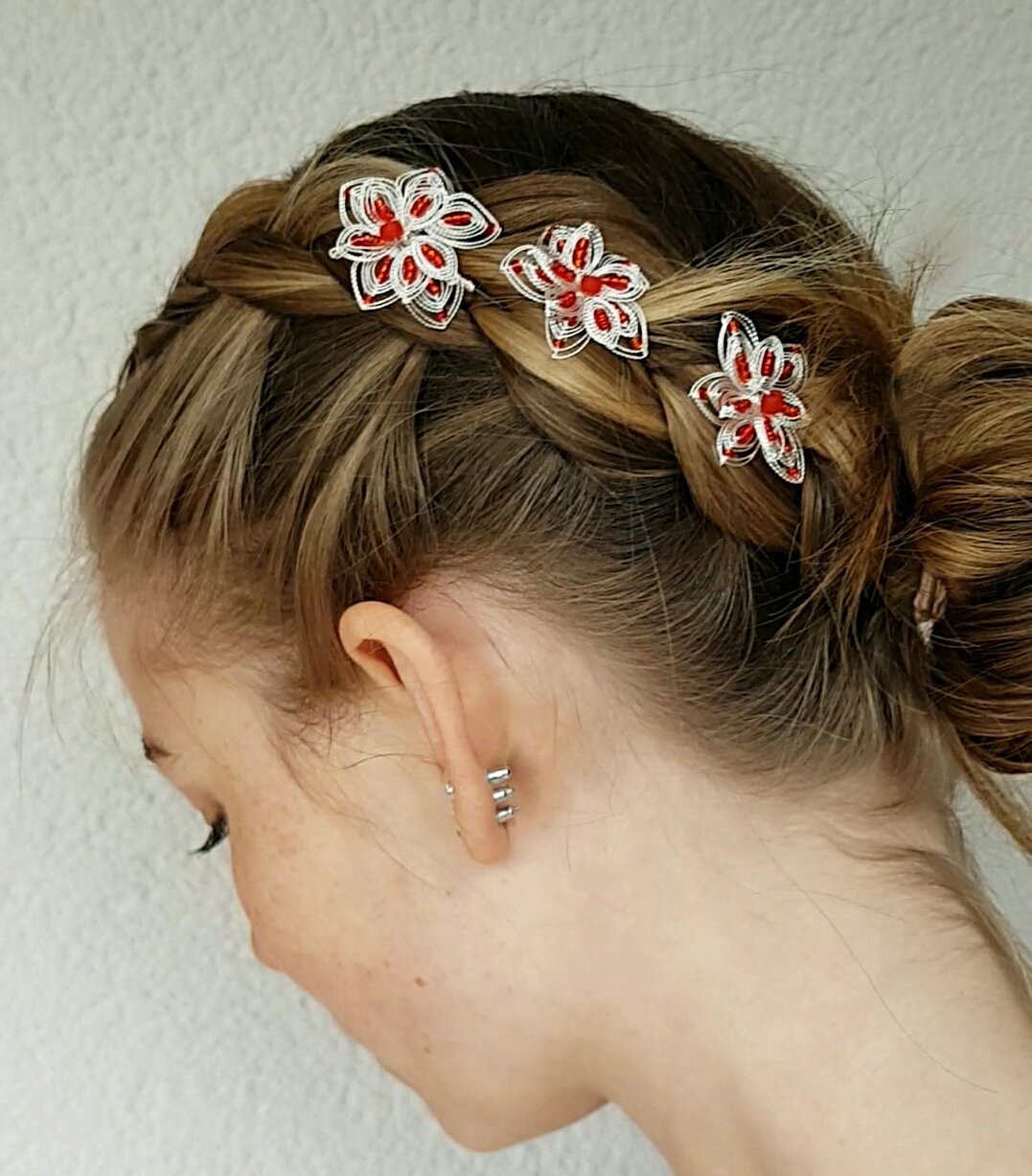 Blog-Inhaltsbild für '"Poppy" die Blütenhaarnadel (Bastelanleitung)'