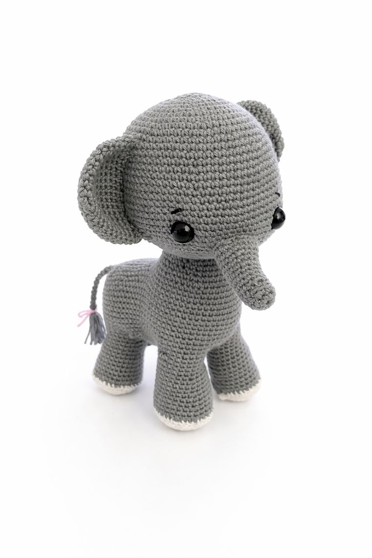 Blog-Inhaltsbild für 'Amigurumi Elefant häkeln – kostenlose Schritt-für-Schritt-Anleitung'