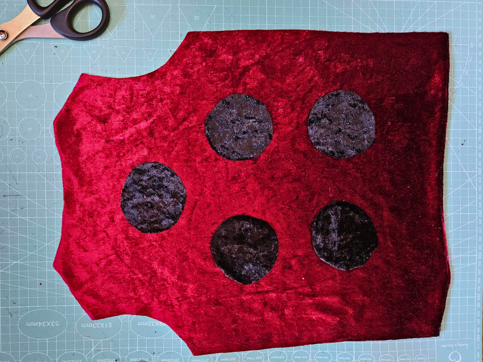 Blog-Inhaltsbild für 'Schnelles Kostüm für Kleinkinder nähen'