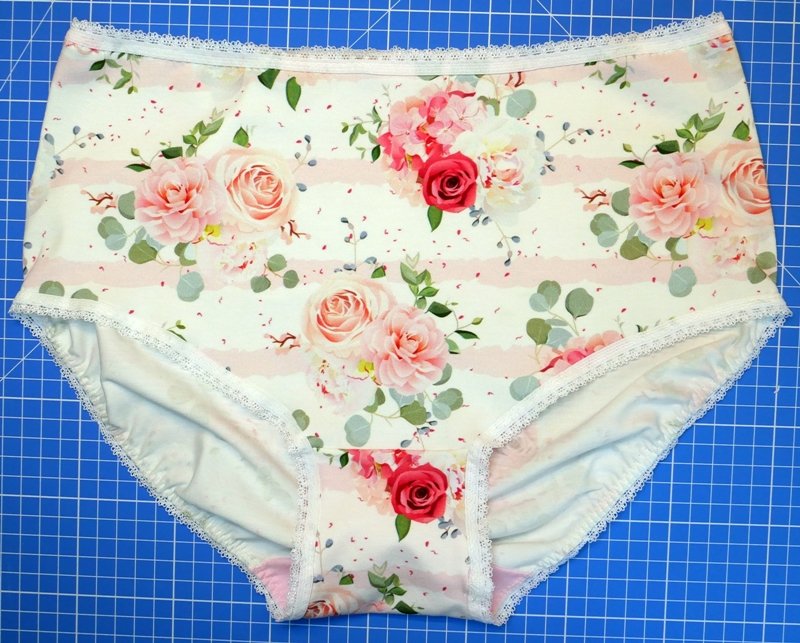 Blog-Inhaltsbild für 'Damenslips einfach selber nähen - Teil 2: Bündchen einfassen, Varianten, Tipps und Tricks'