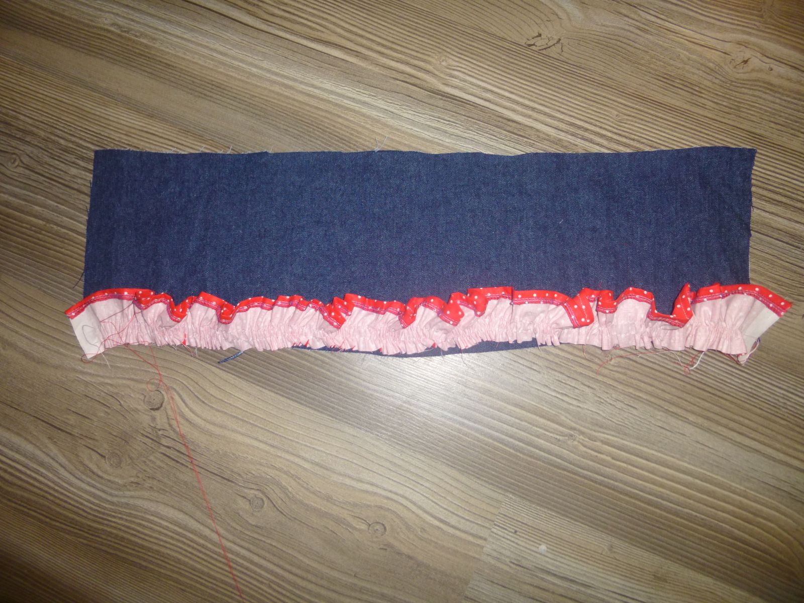 Blog-Inhaltsbild für 'Näh-Anleitung: LaneyART Rüschchen-Jeans-Rock'