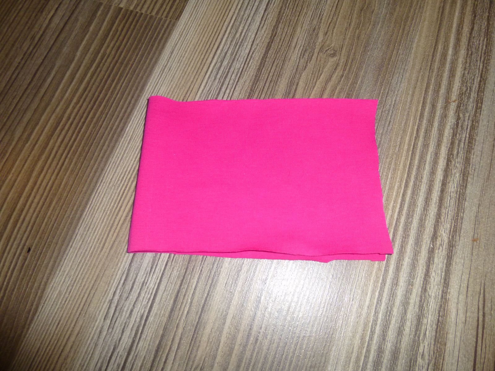 Blog-Inhaltsbild für 'Näh-Anleitung: Kronenmütze für kleine Prinzessinnen'