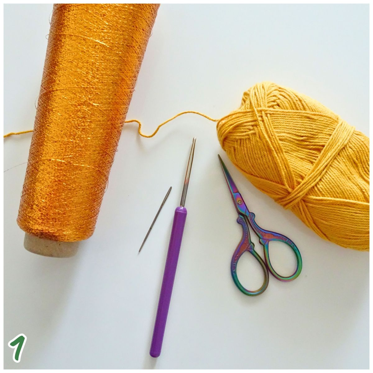 Blog-Inhaltsbild für 'Weihnachtliches Sternchen-Geschenkband & Stern als Deko oder Anhänger – kostenlose Häkelanleitung'