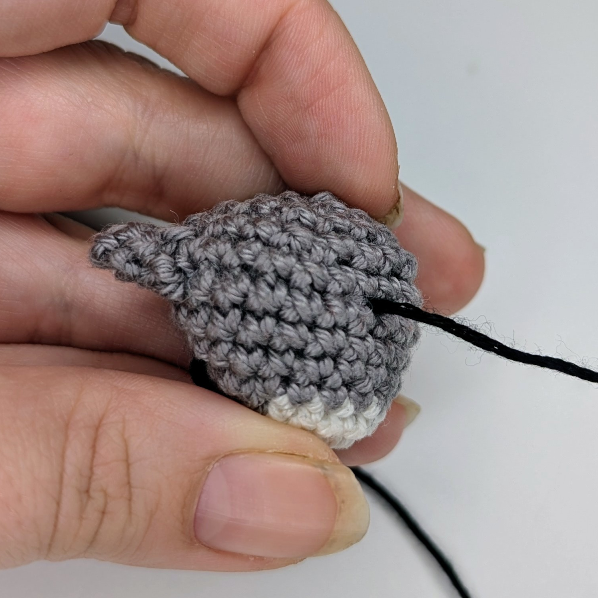 Blog content image for 'Free Crochet Pattern: Cat Keychain with Heart'