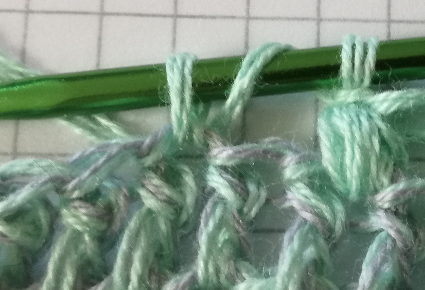 Blog-Inhaltsbild für 'Büschelmaschen häkeln - Grundanleitung'