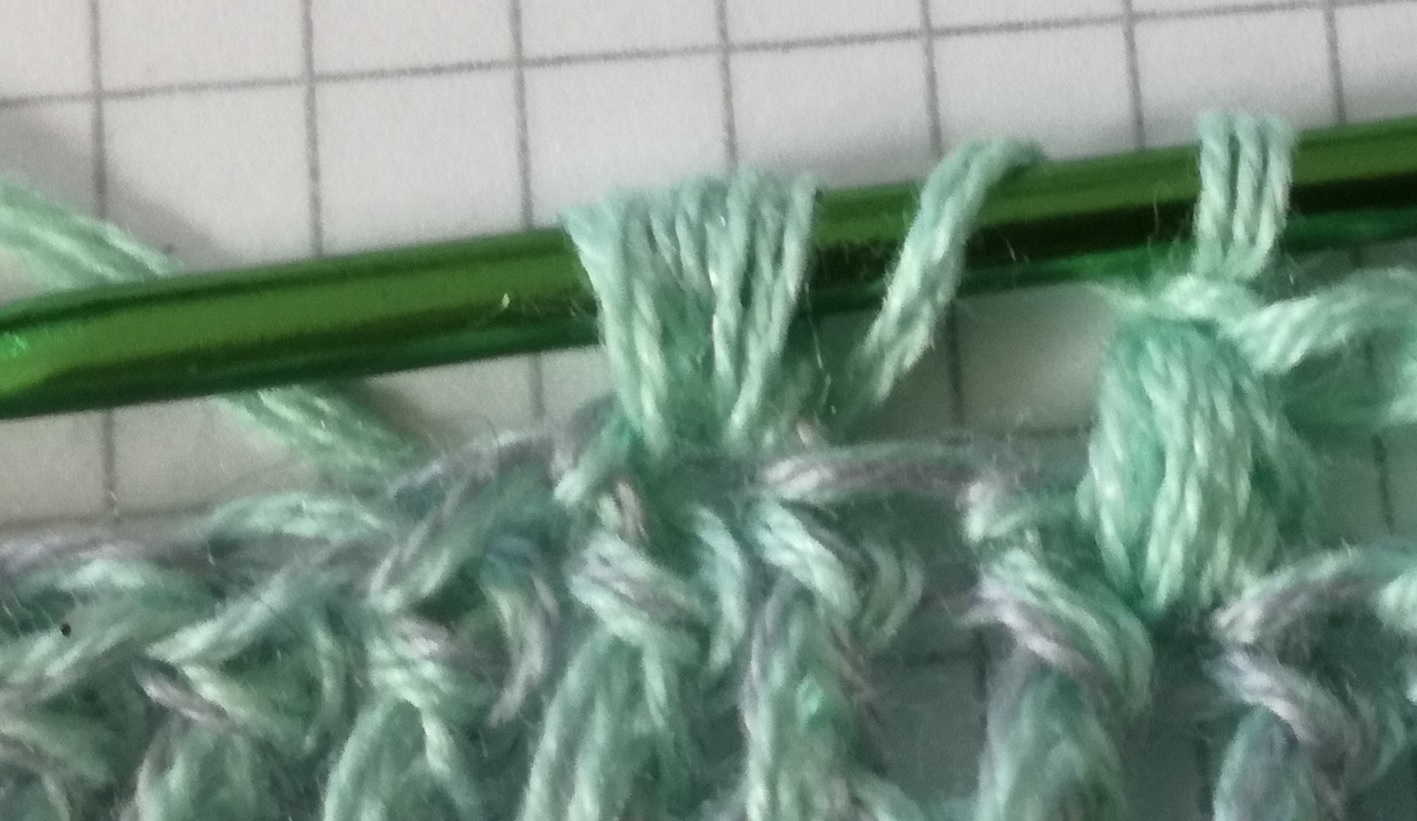 Blog-Inhaltsbild für 'Büschelmaschen häkeln - Grundanleitung'