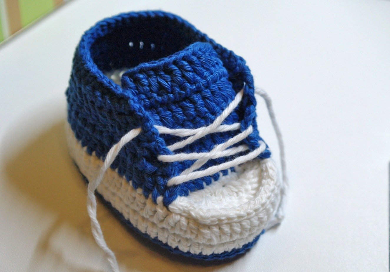 Blog-Inhaltsbild für 'Häkelanleitung Baby- Turnschuhe'