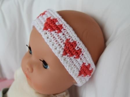 Blog-Inhaltsbild für 'kostenlose Häkelanleitung für ein Herz-Stirnband in der Tapestry Technik (für Babys und Kleinkinder)'