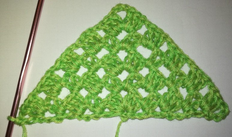 Blog-Inhaltsbild für 'kostenlose Häkelanleitung: Tuch Semplice'