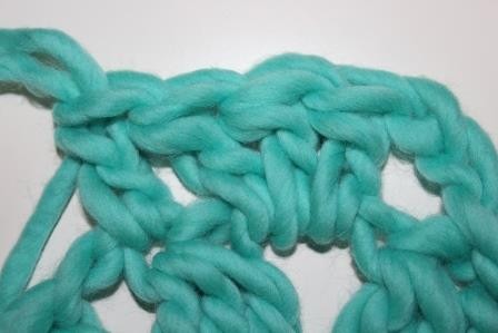 Blog-Inhaltsbild für 'kostenlose Anleitung für einen Vorleger, Teppich „Mein Zuhause“ in 2 Größen'