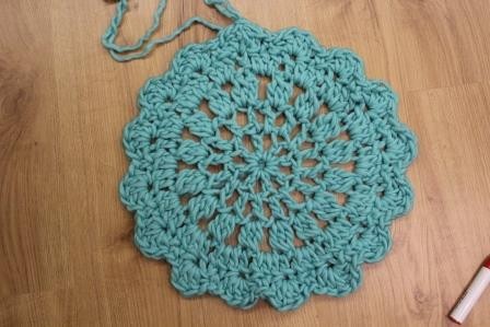 Blog-Inhaltsbild für 'kostenlose Anleitung für einen Vorleger, Teppich „Mein Zuhause“ in 2 Größen'