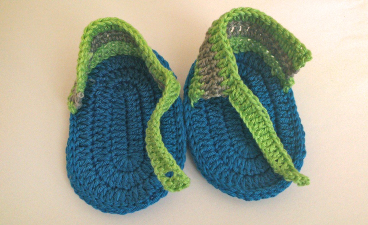 Blog-Inhaltsbild für 'Häkelanleitung Baby-Schuhe für Jungen & Mädchen'