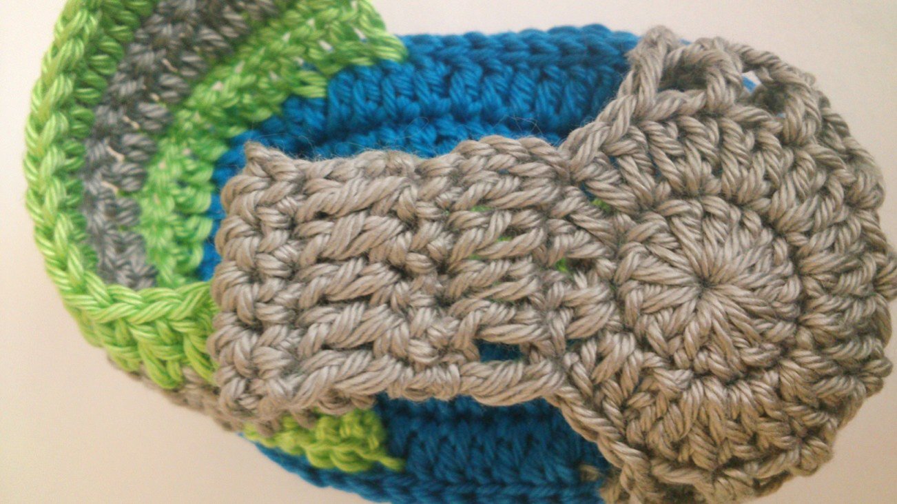 Blog-Inhaltsbild für 'Häkelanleitung Baby-Schuhe für Jungen & Mädchen'