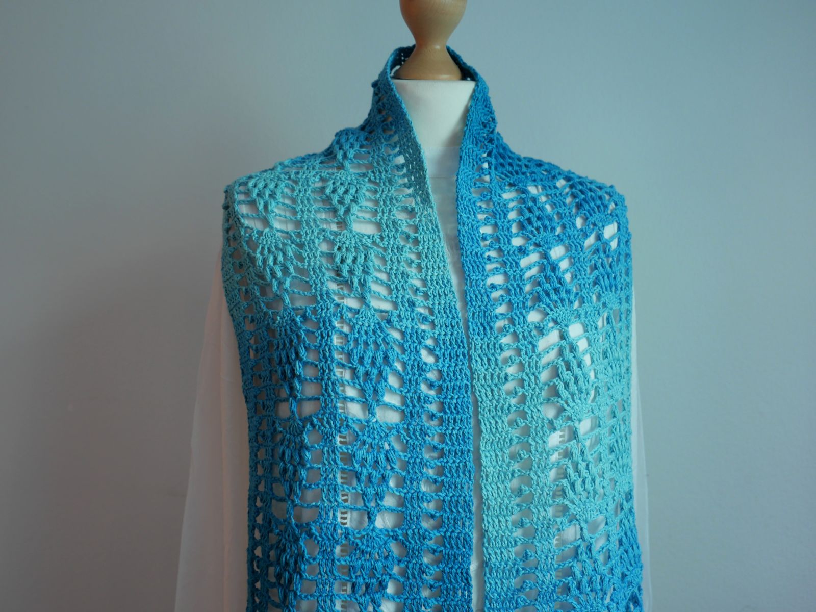 Blog-Inhaltsbild für 'Kostenlose Anleitung für einen Schal im Ananasmuster'