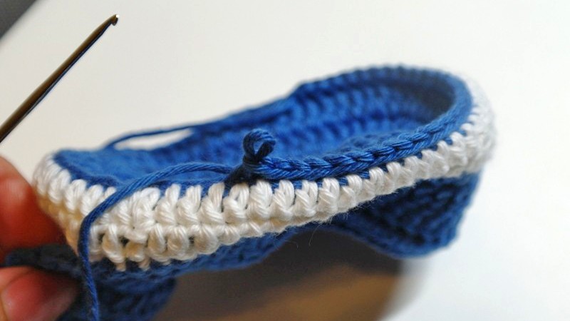 Blog-Inhaltsbild für 'Häkelanleitung Baby- Turnschuhe'