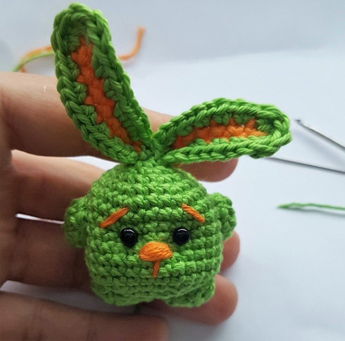 Blog-Inhaltsbild für 'Kostenlose Häkelanleitung Schlüsselanhänger/ Osterdeko Häschen'