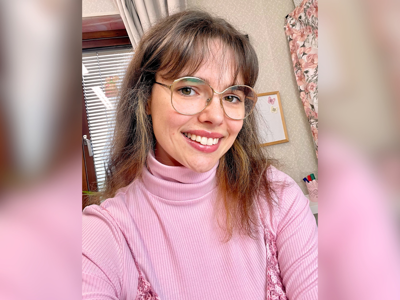 Blog-Inhaltsbild für 'Kostenlose Häkelanleitung – Amigurumi Papagei häkeln'